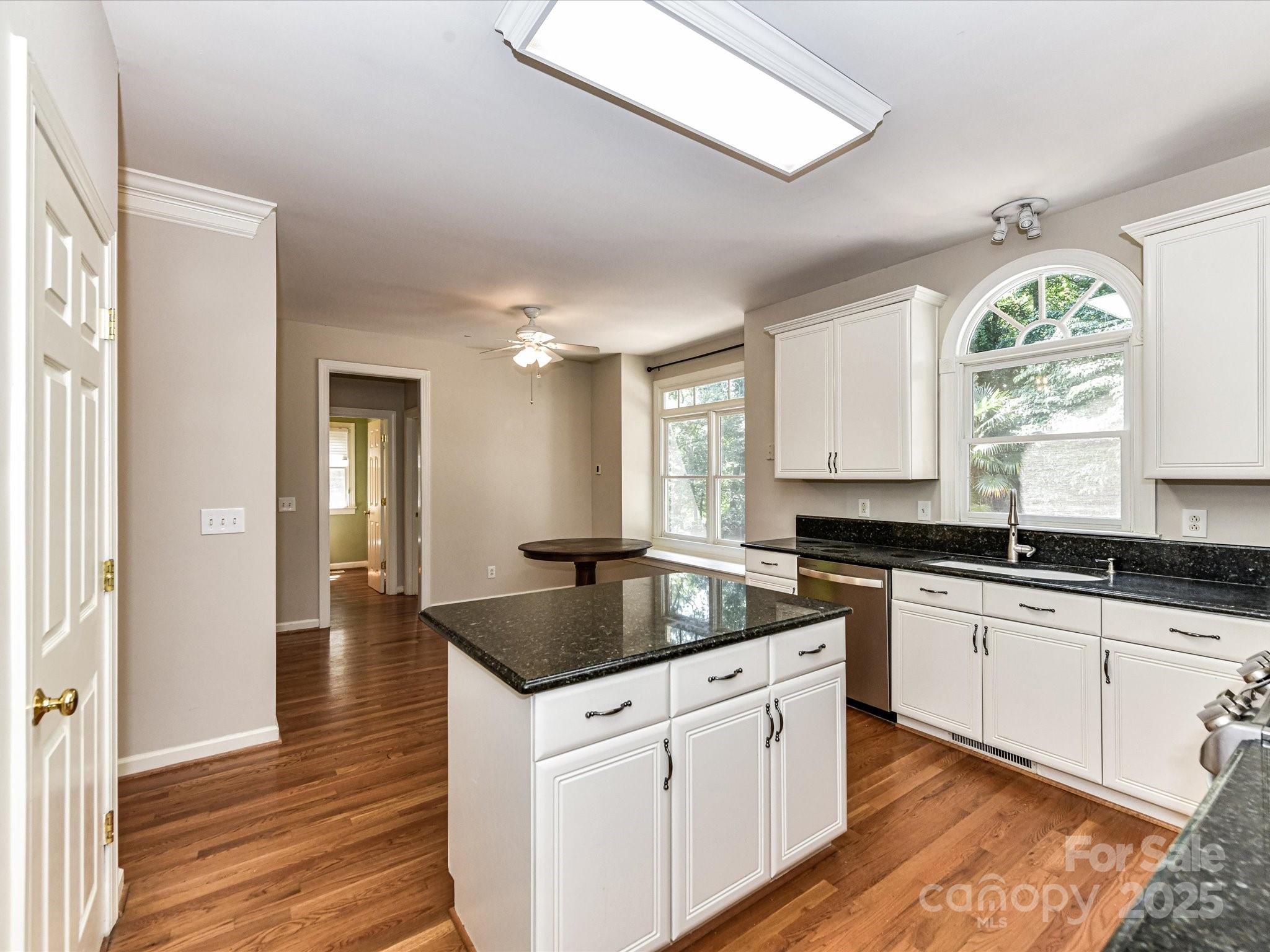 8218 Houston Ridge Road Charlotte, NC 28277 - Photo 8 of 37 Gallery Image 8
