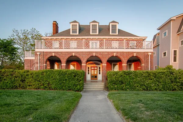 $2,300,000 | 212 Bay Avenue, Cape Charles, VA 23310