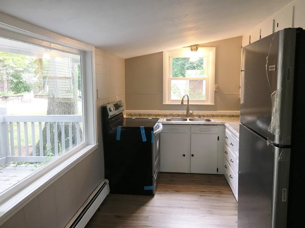 90 Indian Run Road Bellingham, MA 02019 - Photo 8 of 39