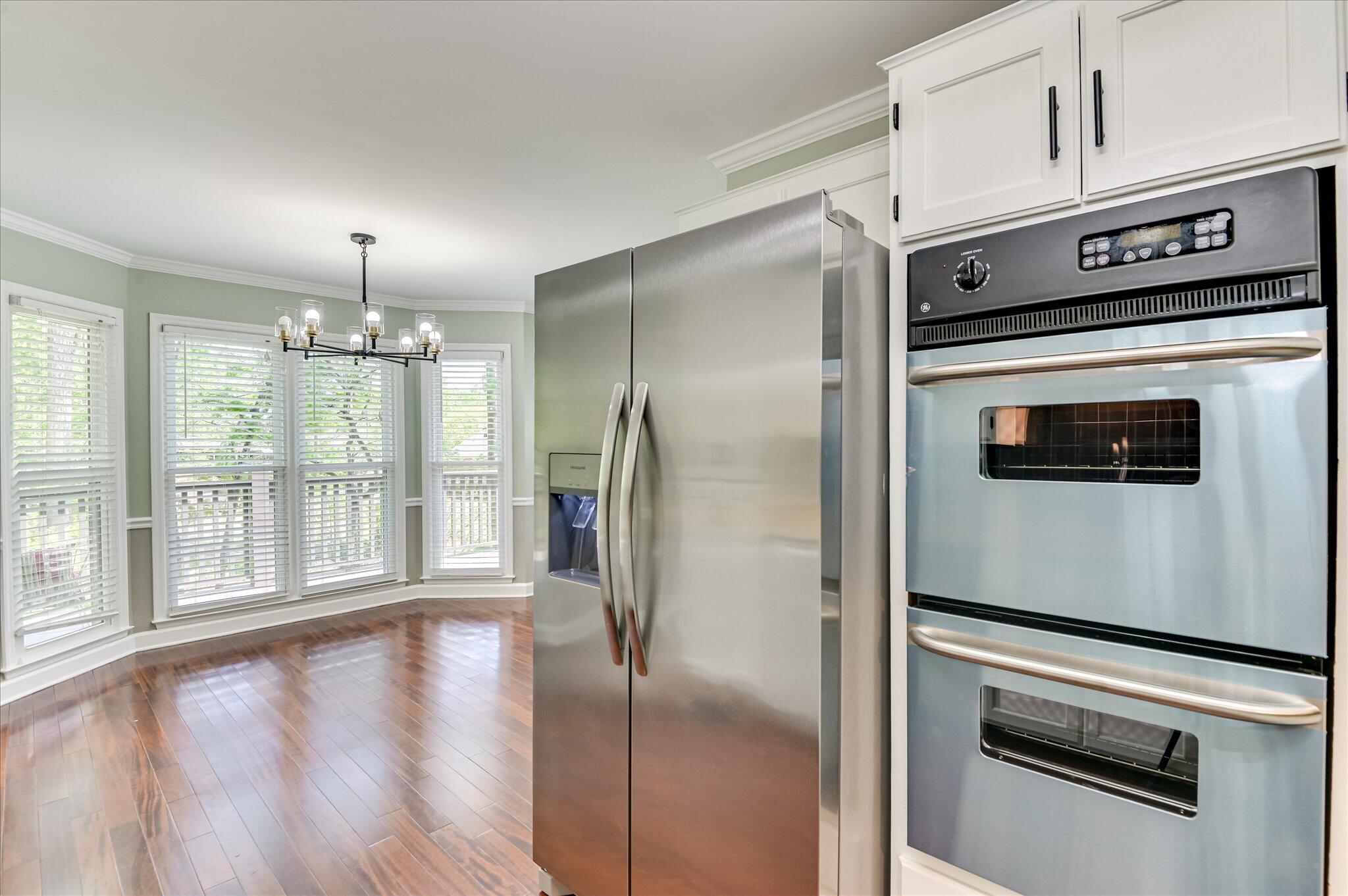 16 Rapids Court North Augusta, SC 29841 - Photo 18 of 49 Refrigerator with water dispenser is included