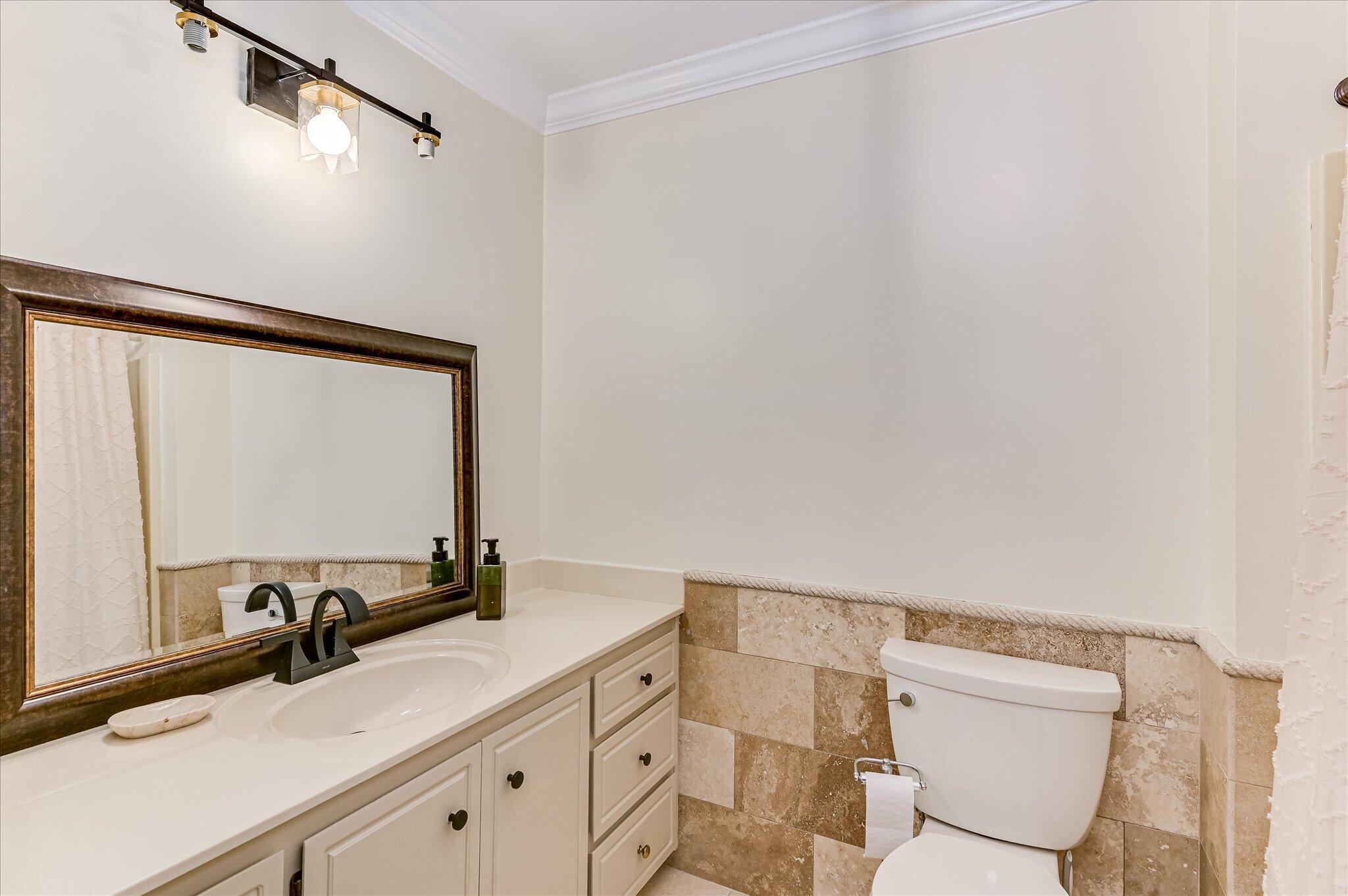 16 Rapids Court North Augusta, SC 29841 - Photo 31 of 49 Upper bathroom with tub /shower