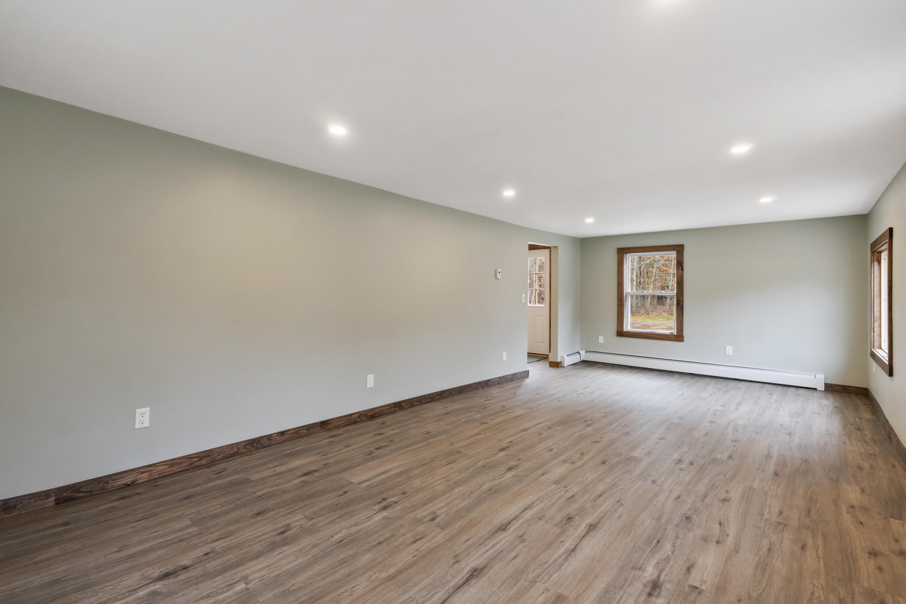 139 Coldwater Brook Road Oxford, ME 04270 - Photo 4 of 29 139 Coldwater Brook Rd_107