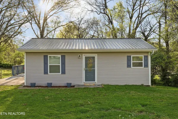 $180,000 | 633 South Fairmont Avenue, Morristown, TN 37813