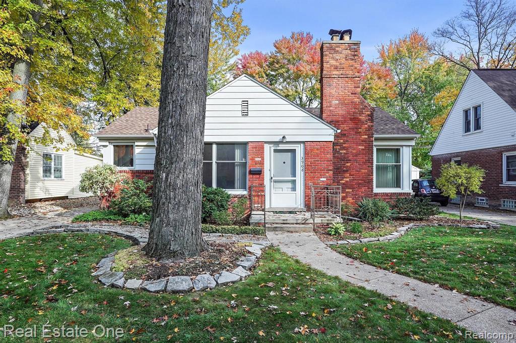 3908 Kenmore Road Berkley, MI 48072 - Photo 3 of 27