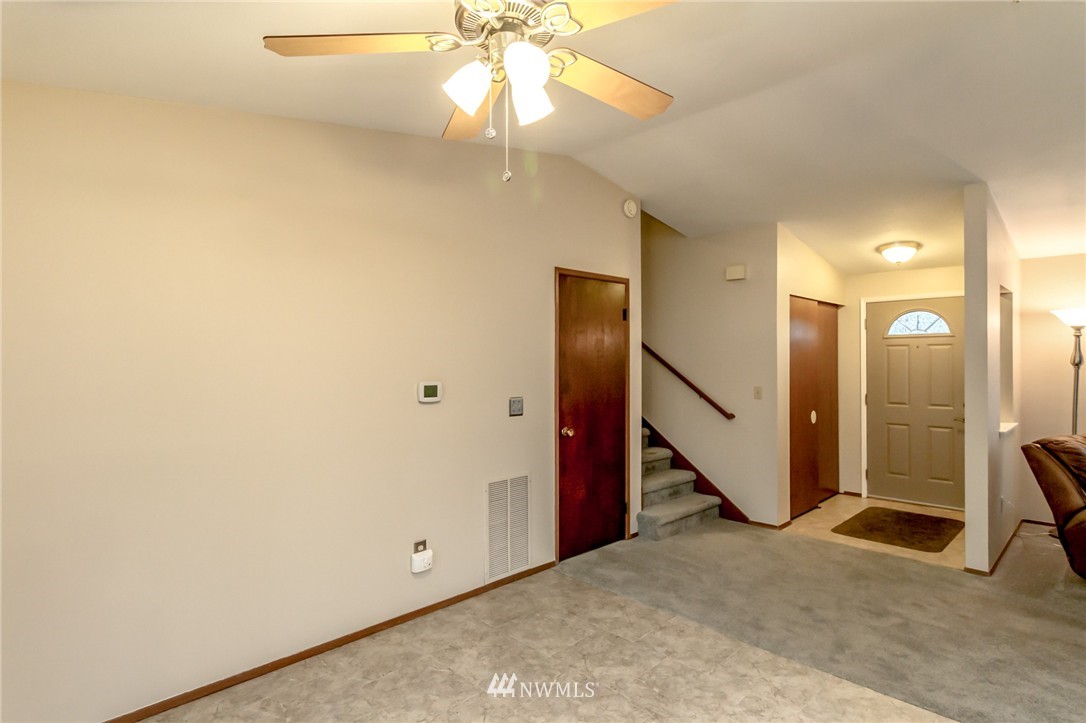 4114 Southeast 4th Street Renton, WA 98059 - Photo 11 of 25