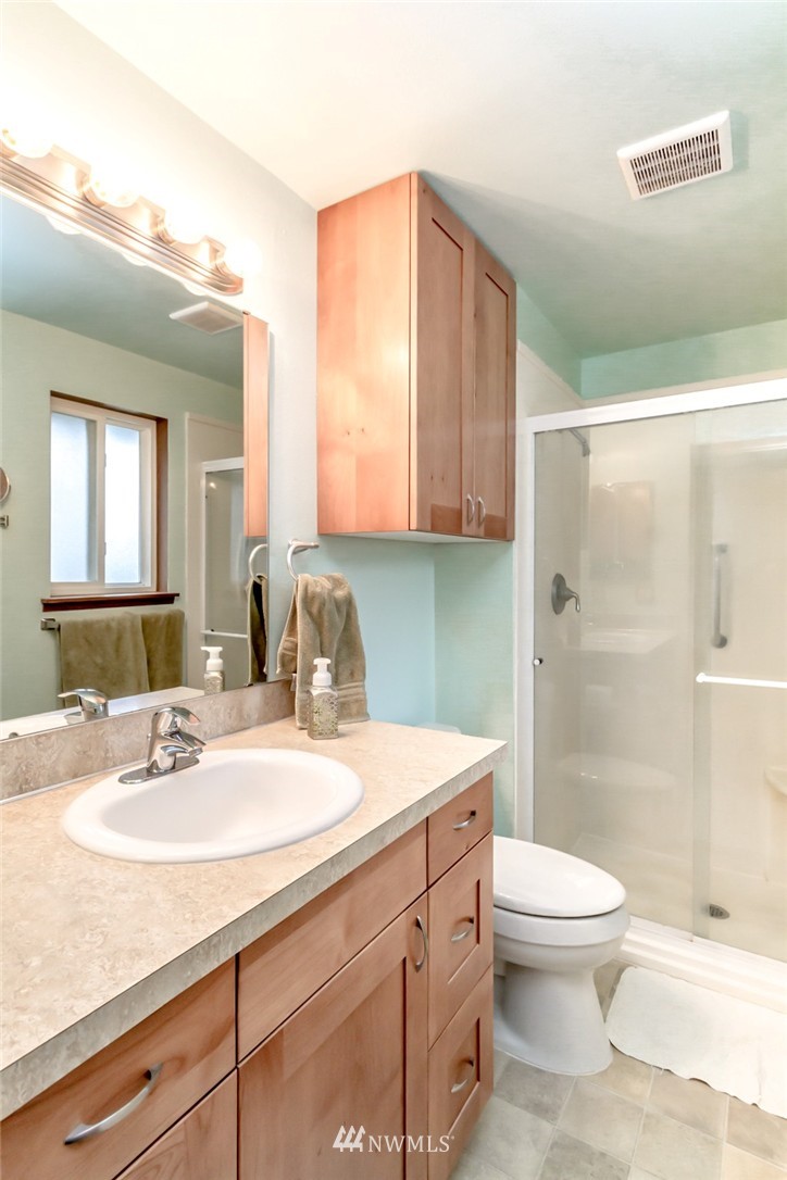 4114 Southeast 4th Street Renton, WA 98059 - Photo 16 of 25