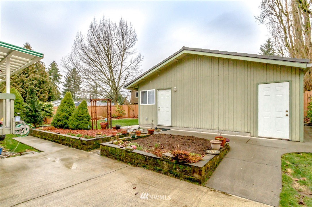 4114 Southeast 4th Street Renton, WA 98059 - Photo 23 of 25