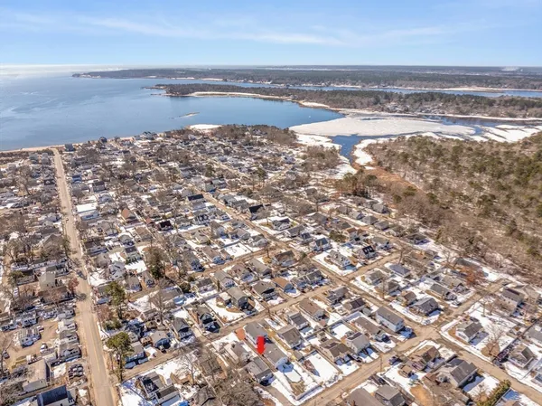 $399,000 | 6 Wildwood Avenue, Wareham, MA 02571