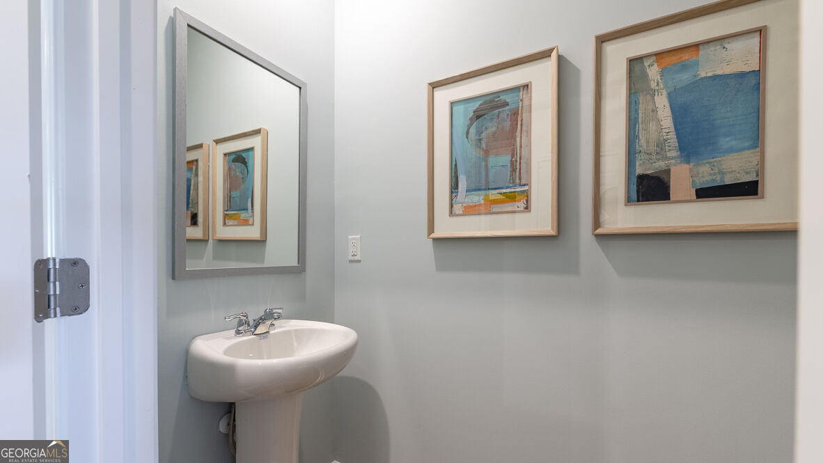 2239 Windward Drive Decatur, GA 30035 - Photo 4 of 28 Gallery Image 4