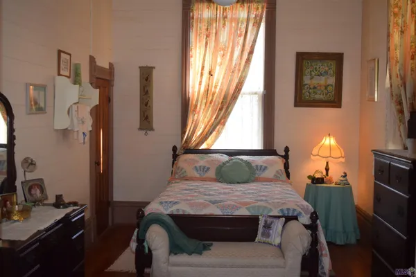 $375,000 | 10400 Highway 182, Franklin, LA 70538