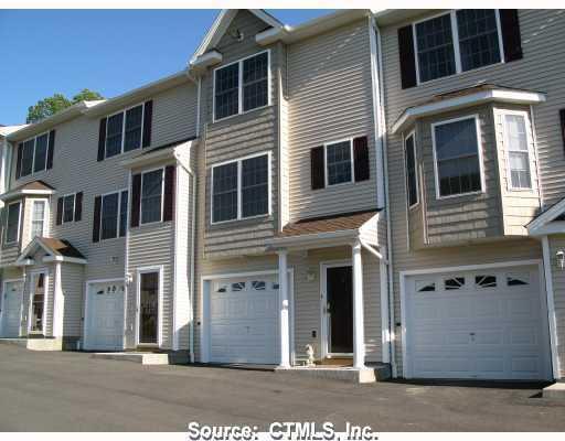 111 Taft Pointe, Unit 4 4 Waterbury, CT 06708 - Photo 1 of 1 Gallery Image 1