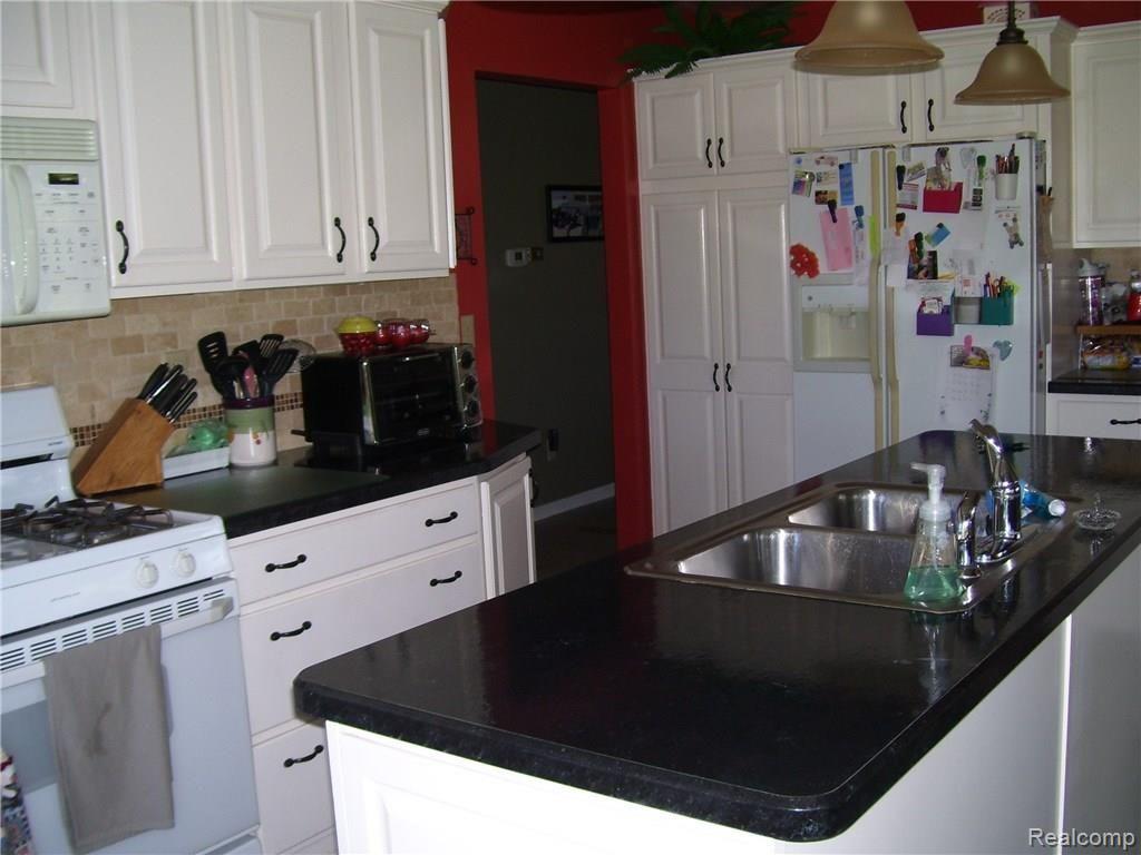 4220 Millis Road North Branch, MI 48461 - Photo 28 of 63 2015-01-10 08.04