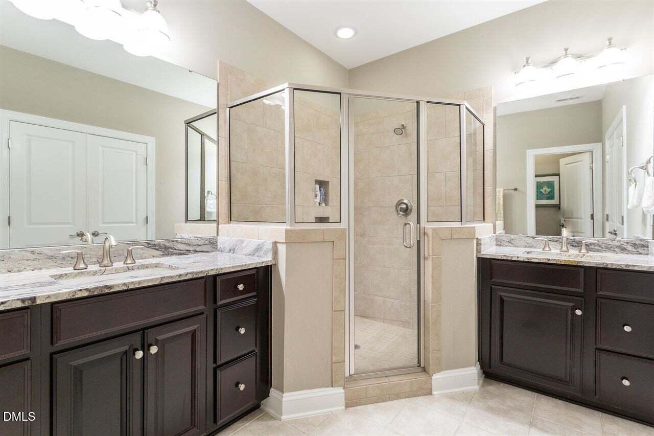 225 Penley Circle Raleigh, NC 27609 - Photo 9 of 16 9