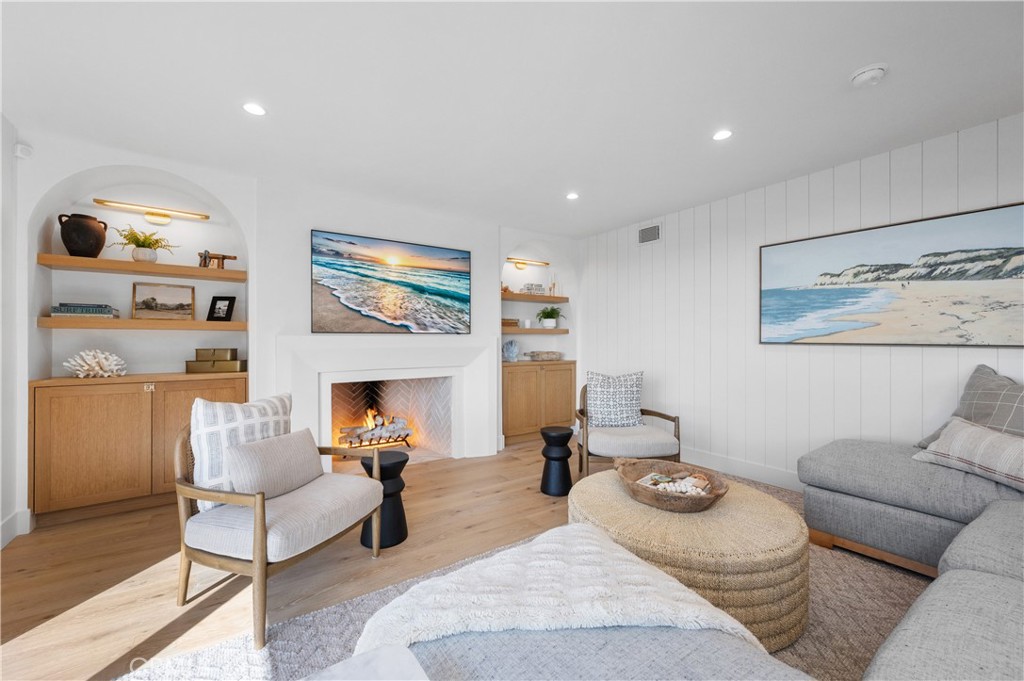 1805 Arriba Linda San Clemente, CA 92672 - Photo 3 of 50 a living room with furniture and fireplace