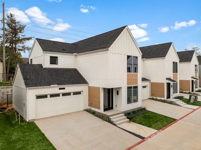 a house view with a outdoor space