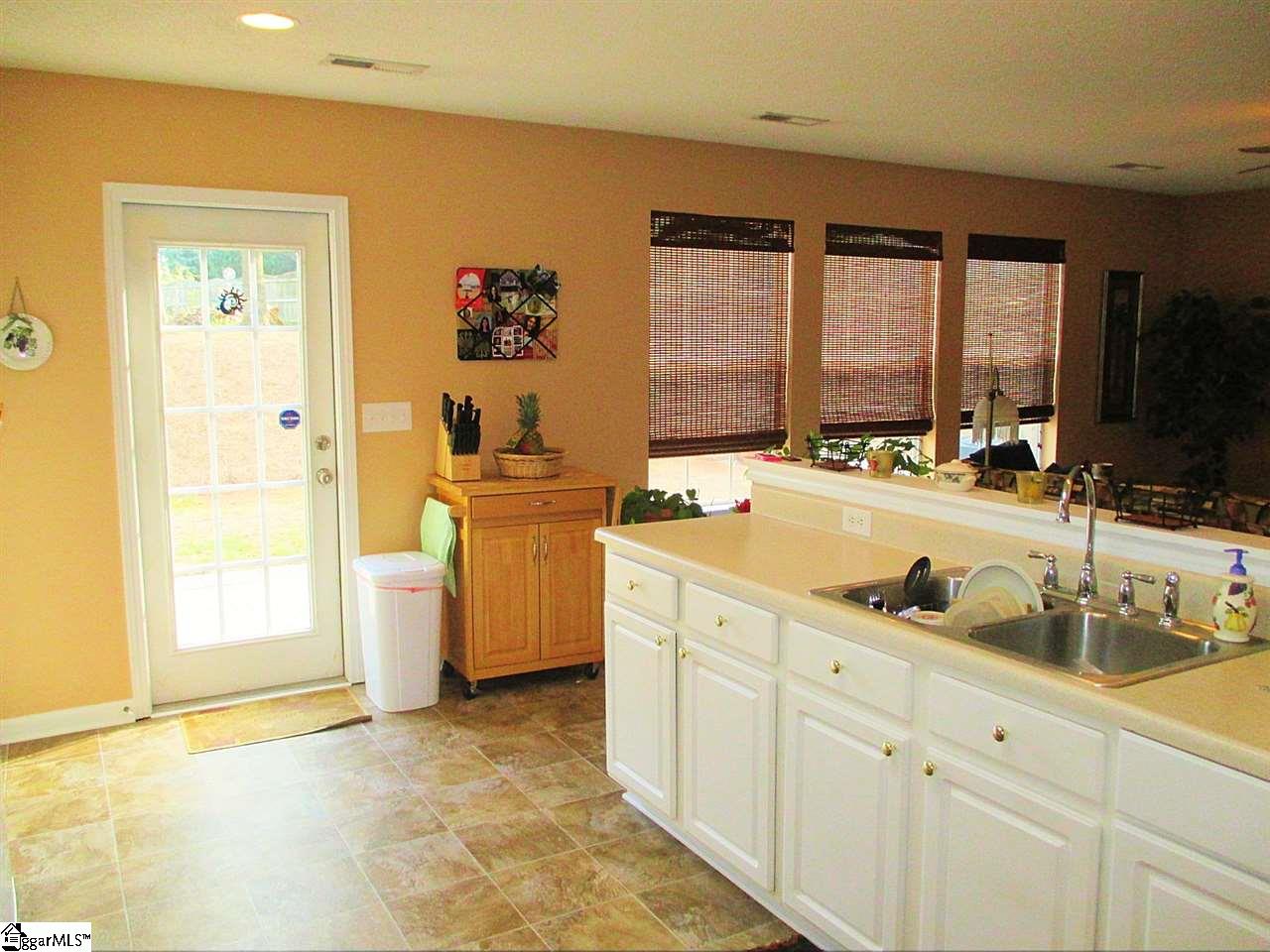 310 Appleton Lane Mauldin, SC 29662 - Photo 8 of 27 Gallery Image 8