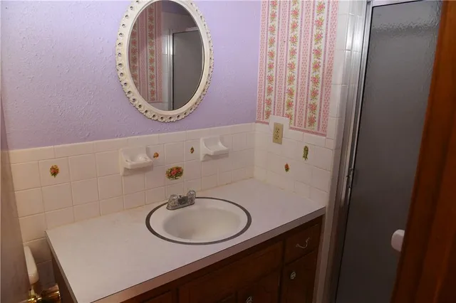 $219,000 | 13218 Craig Avenue, Grandview, MO 64030