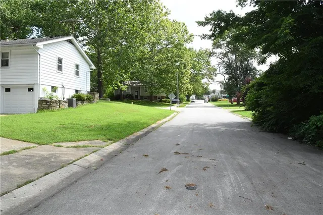 $219,000 | 13218 Craig Avenue, Grandview, MO 64030