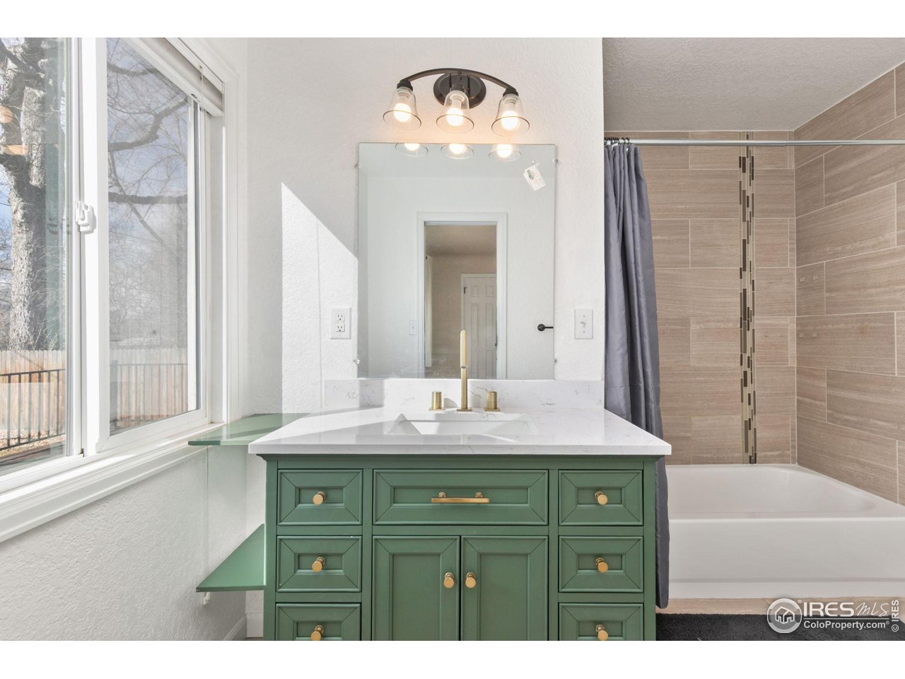 1635 Fairacre Road Greeley, CO 80631 - Photo 12 of 25 Gallery Image 12