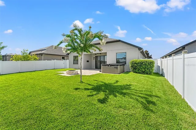 $369,900 | 335 Old Windsor Way, Spring Hill, FL 34609