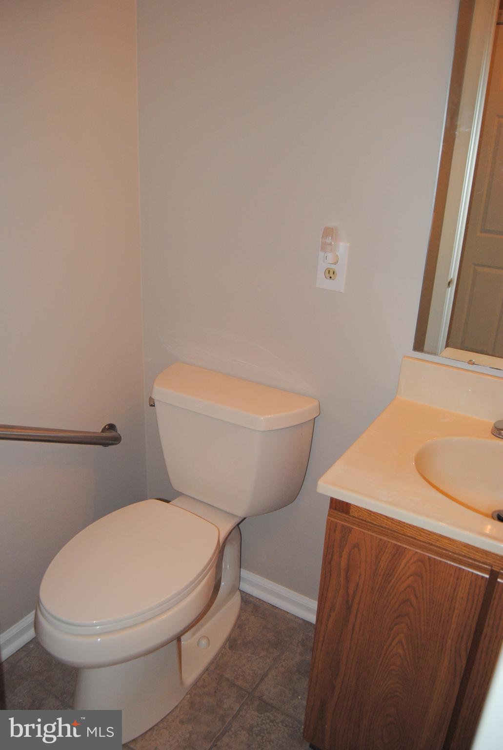 2 Gentry Lane Ambler, PA 19002 - Photo 26 of 40 1st Flr full Bath