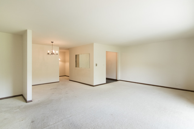 200 Thames Parkway, Unit 3G Park Ridge, IL 60068 - Photo 10 of 20 a view of an empty room