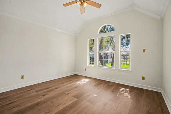 $2,200 | 507 Ave F, South Houston, TX 77587