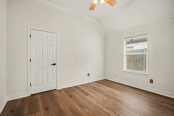 $2,200 | 507 Ave F, South Houston, TX 77587