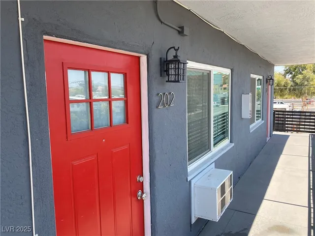 $895 | 1109 Stewart Avenue, Unit 202, Las Vegas, NV 89101