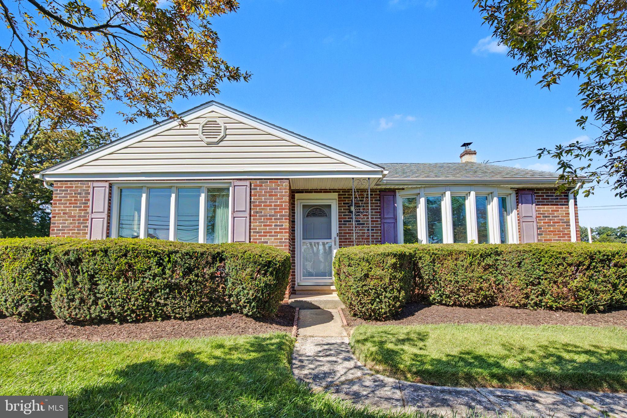 157 Egypt Road Norristown, PA 19403 - Photo 2 of 34 Gallery Image 2