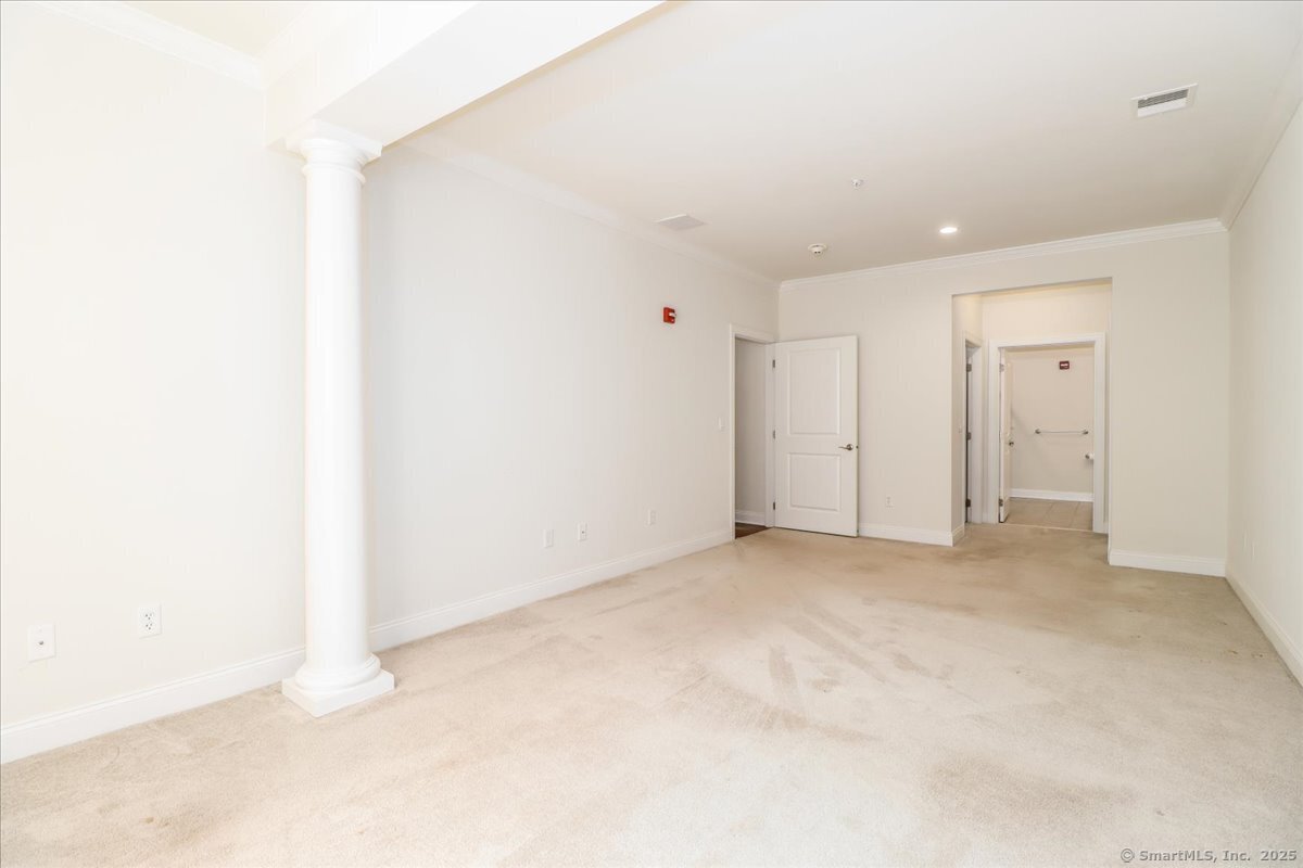 603 Brookside Court, Unit 603 Newtown, CT 06470 - Photo 22 of 40 Primary bedroom