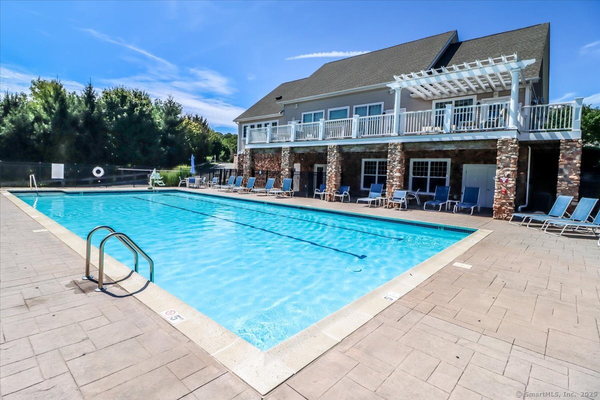 603 Brookside Court, Unit 603 Newtown, CT 06470 - Photo 38 of 40 Pool