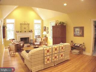 1071 Forest Road West Chester, PA 19382 - Photo 4 of 6 Gallery Image 4