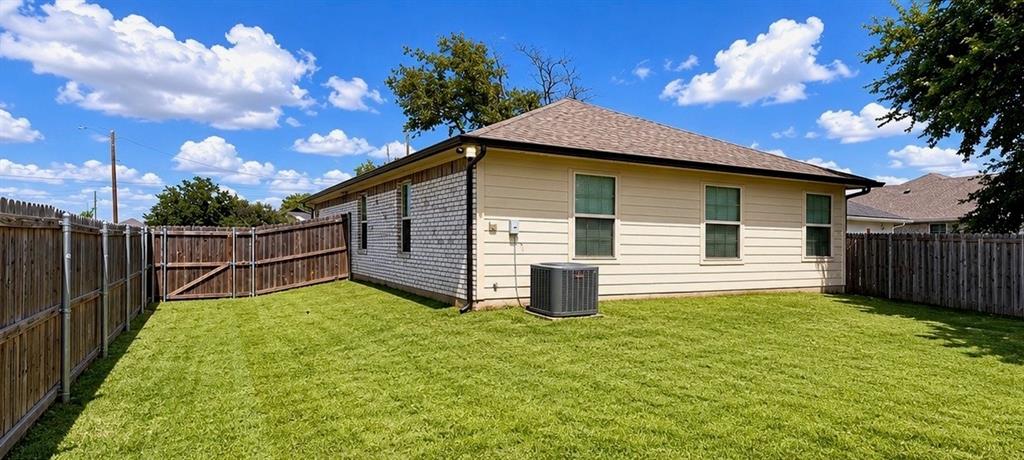 300 Lipscomb Street Cleburne, TX 76031 - Photo 28 of 28