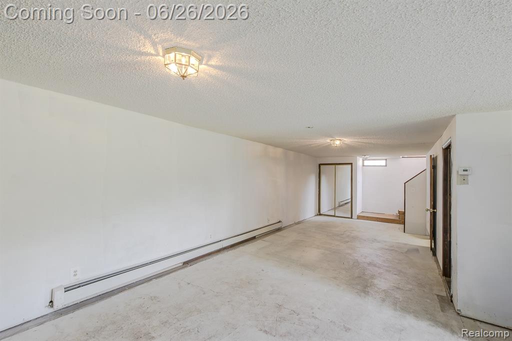 9635 Ortonville Road Clarkston, MI 48348 - Photo 18 of 28