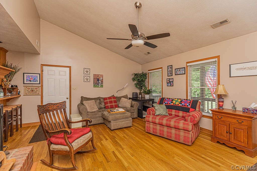 457 Mount Pleasant Road Aylett, VA 23009 - Photo 4 of 28 Gallery Image 4