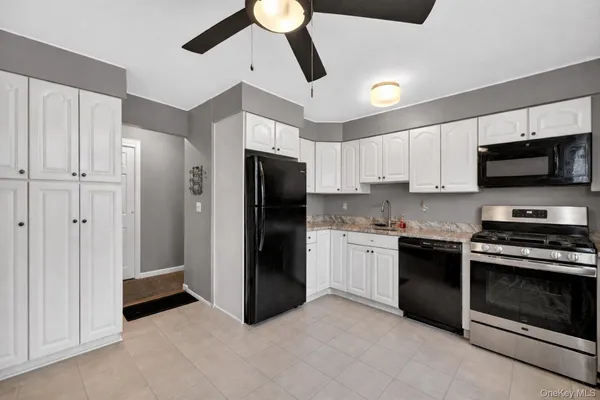 $299,000 | 86 Demarest Avenue, Unit 1, West Nyack, NY 10994