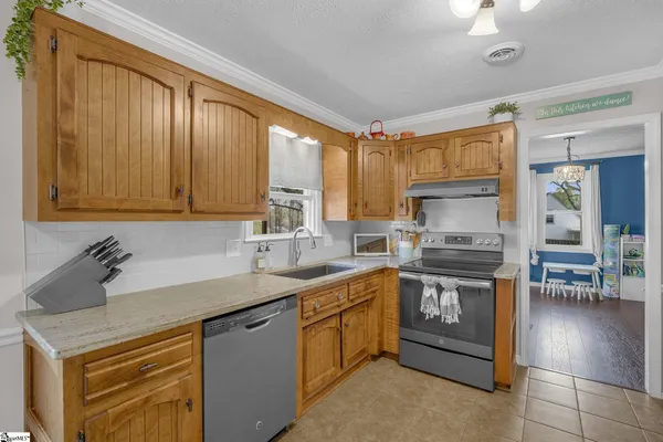 $379,900 | 105 Yorktown Court, Easley, SC 29642