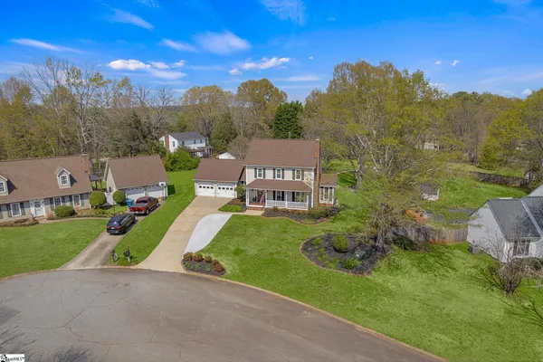 $379,900 | 105 Yorktown Court, Easley, SC 29642