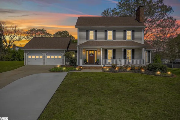 $379,900 | 105 Yorktown Court, Easley, SC 29642