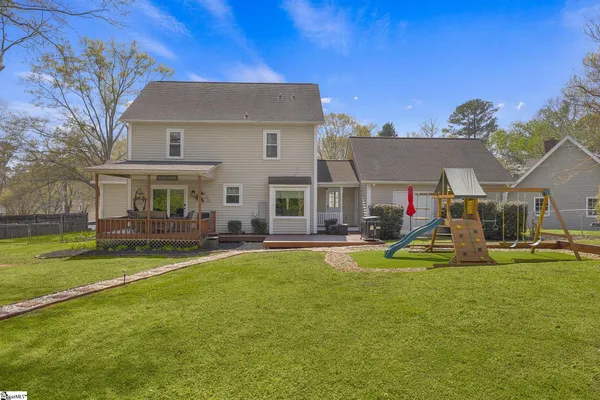 $379,900 | 105 Yorktown Court, Easley, SC 29642