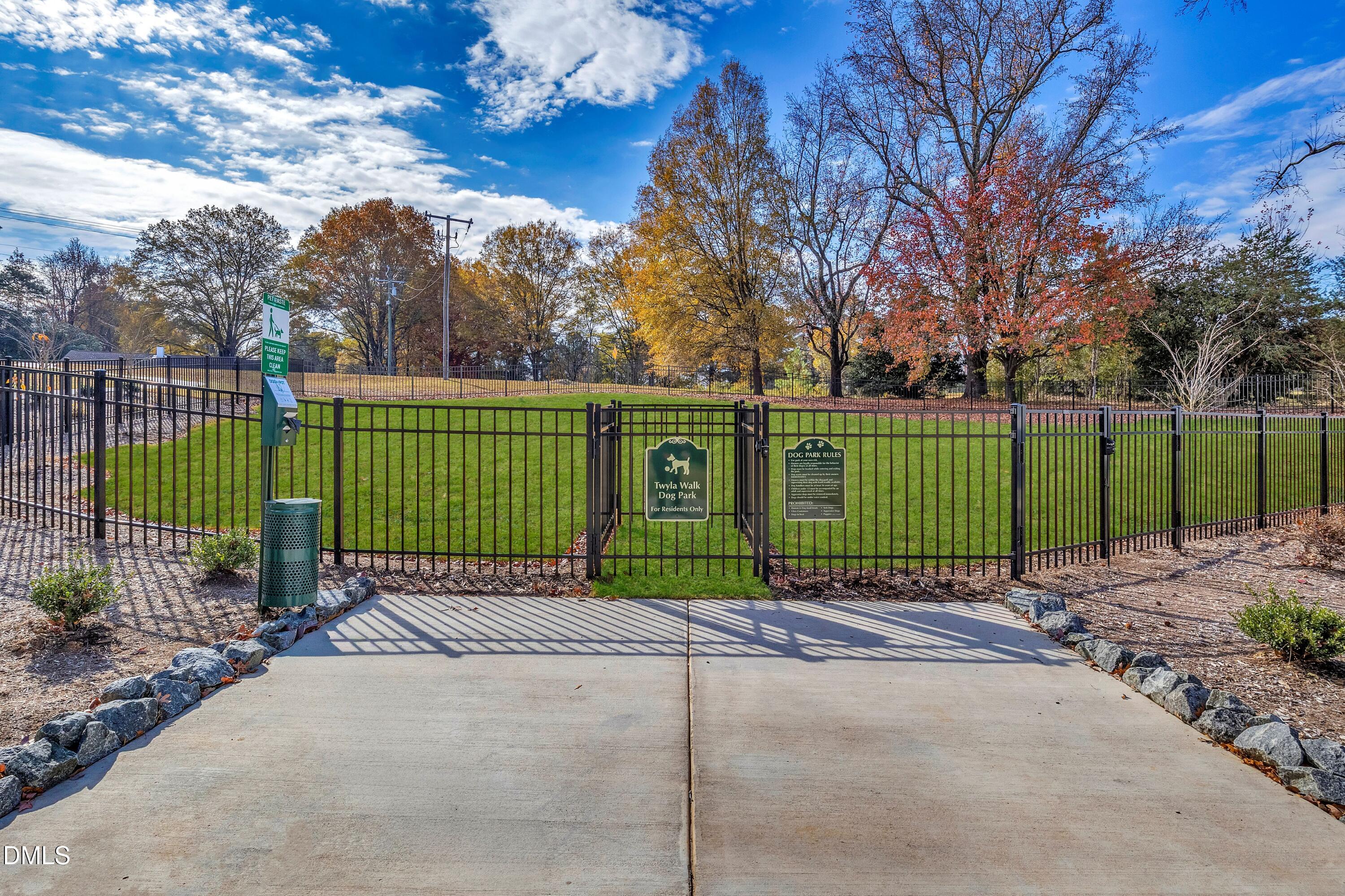 615 Hedrick Rdg Road, Unit 105 Cary, NC 27519 - Photo 24 of 30 P_RAL_TWW_NHD_Dog-Park