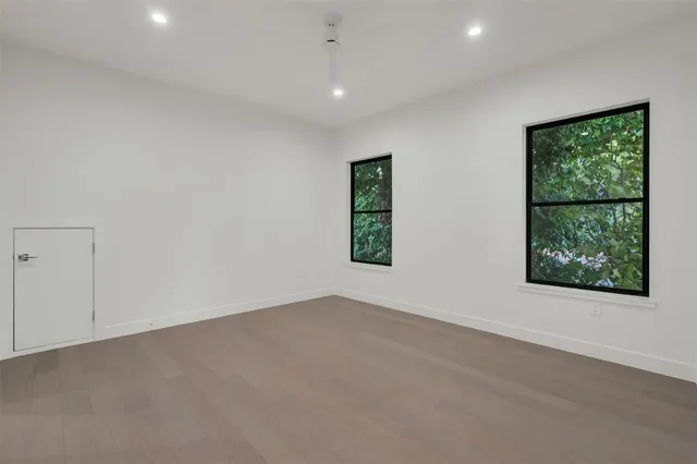 an empty room with windows