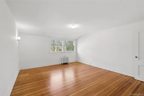 $4,750 | 208 Wheatley Road, Old Westbury, NY 11568
