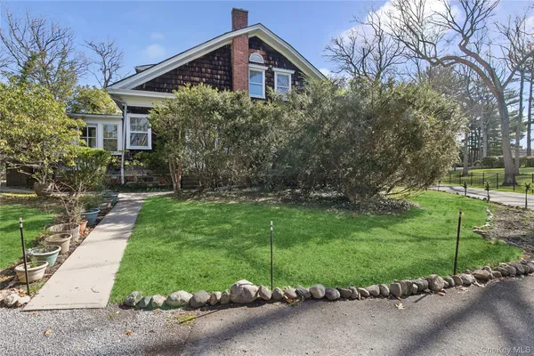 $4,750 | 208 Wheatley Road, Old Westbury, NY 11568