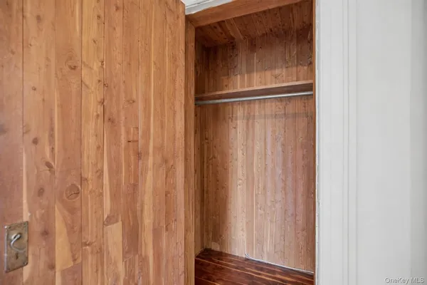 $4,750 | 208 Wheatley Road, Old Westbury, NY 11568