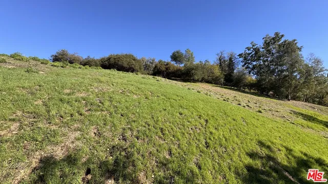 a sign that is on the side of a building