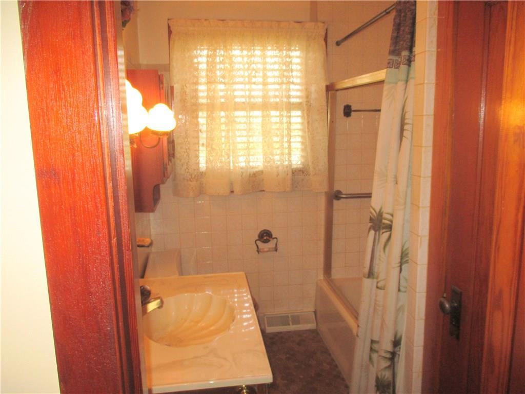 2427 Ridge Rd Extension Ambridge, PA 15003 - Photo 7 of 7 Gallery Image 7