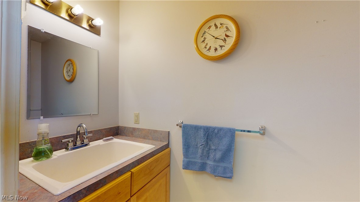 1105 Remsen Road Medina, OH 44256 - Photo 8 of 34