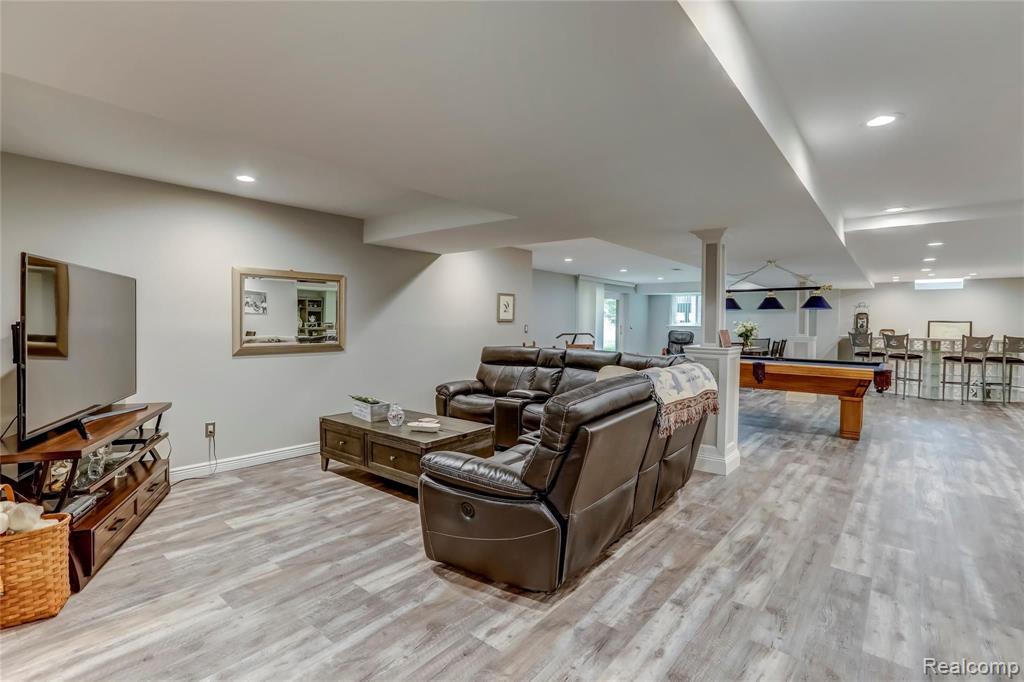 1781 South Shore Drive Rochester Hills, MI 48307 - Photo 34 of 40